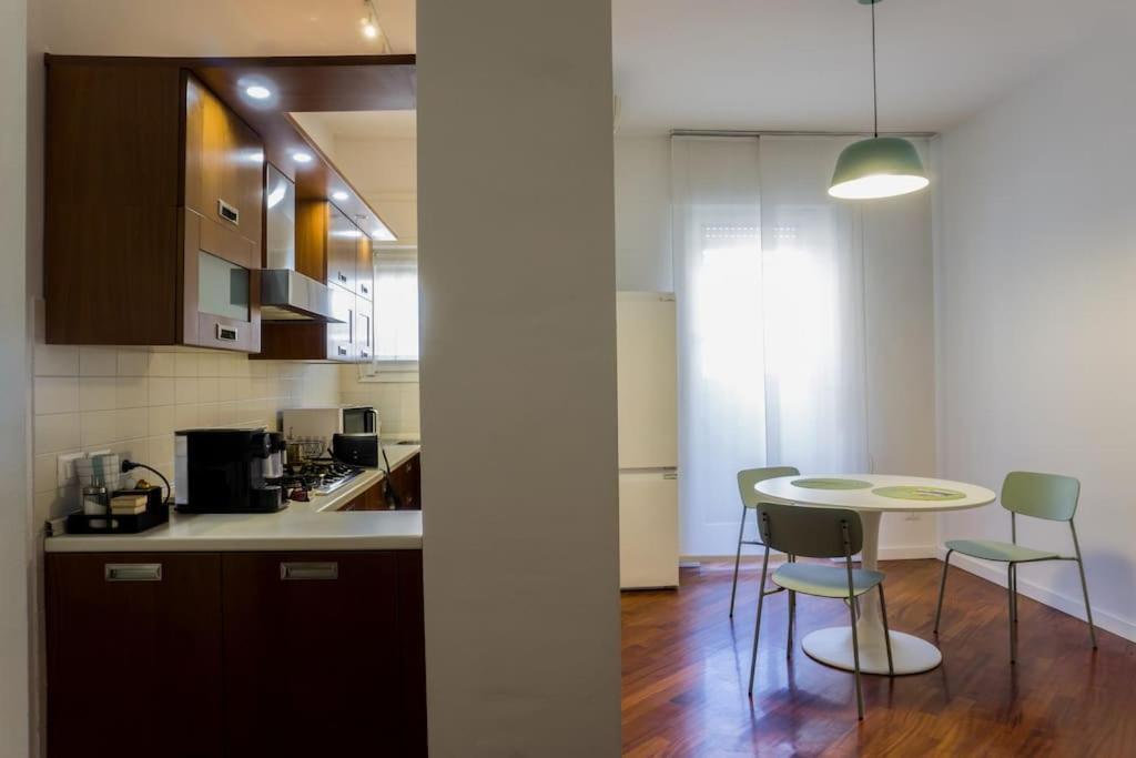 Apartment House - 20 Min From Center, Free Wifi And Private Parking Mailand