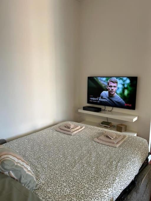 Apartment House - 20 Min From Center, Free Wifi And Private Parking Mailand